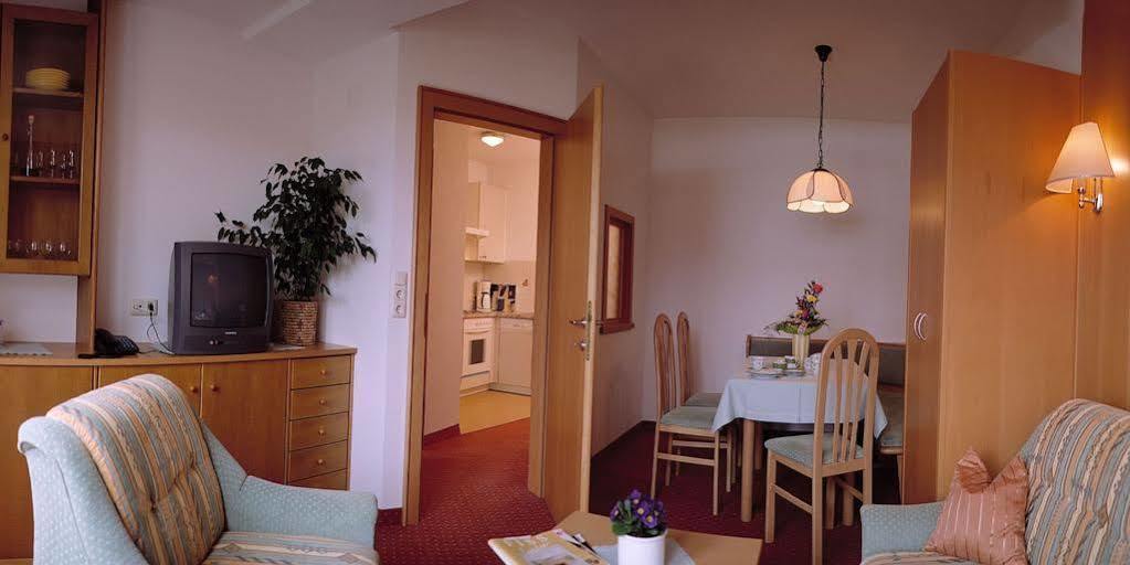 Haus Kaschutnig Apartment Fiss Exterior photo
